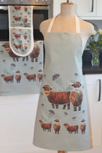 Load image into Gallery viewer, Apron with Highland Cow design
